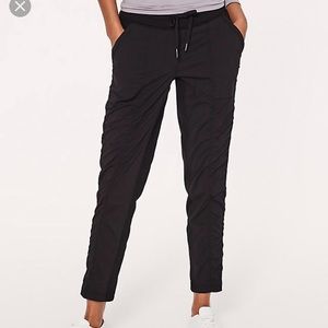 NWOT Lululemon Street to Studio Pant II